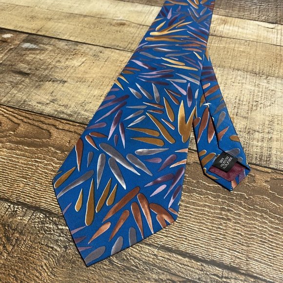Men's‎ Tie Van Huesen Classic Collection Blue Floral Neutral Colors - 58” x 4” - Picture 1 of 5